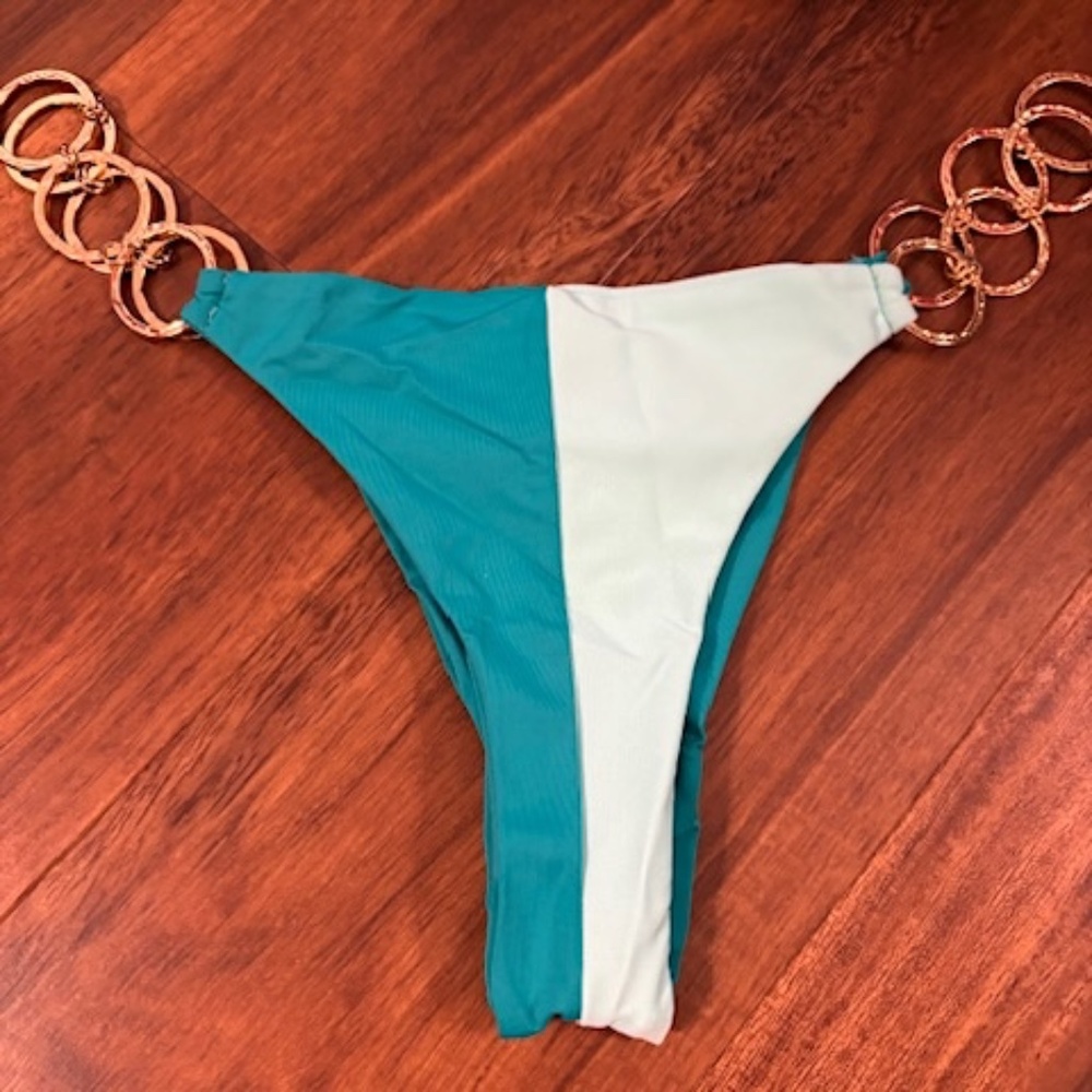 Two-Tone Ring Detail Bikini Set - Picture 8 of 15